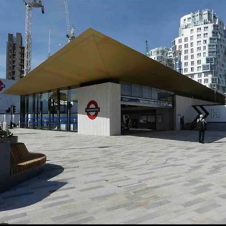 Central Location! Double Bedroom 2 Mins Walk From Battersea Power Underground Station! Londres Exterior foto